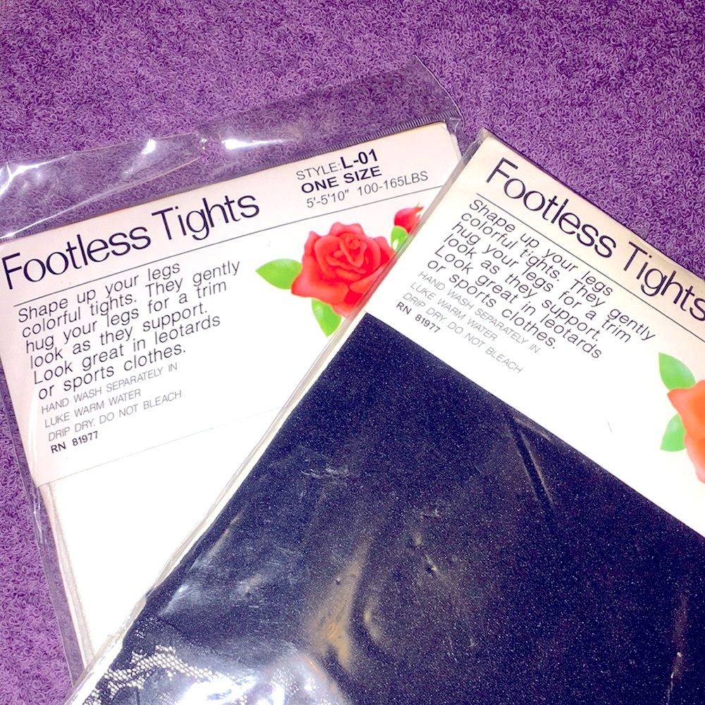 2/$15 Capri Tights one size fits up to 100-165 lbs  black and white
